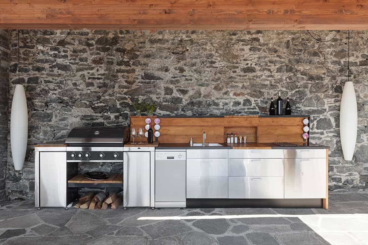 must have for outdoor kitchen