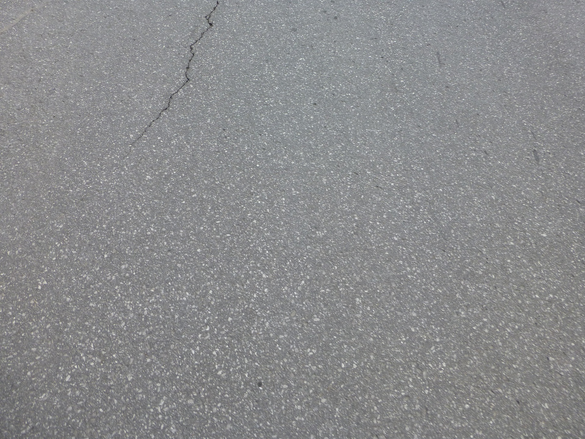 Concrete Cracks need fixed